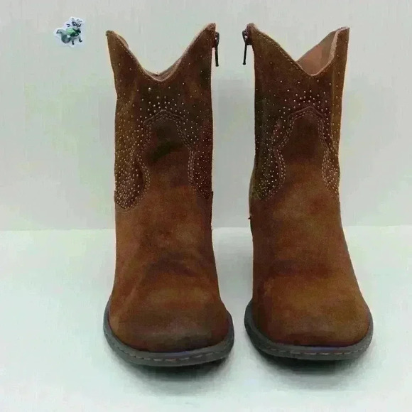 Born Boc Women’s Brown Suede Leather Studs Western Cowboy Ankle Boots Sz US 9.5 - Picture 5 of 10